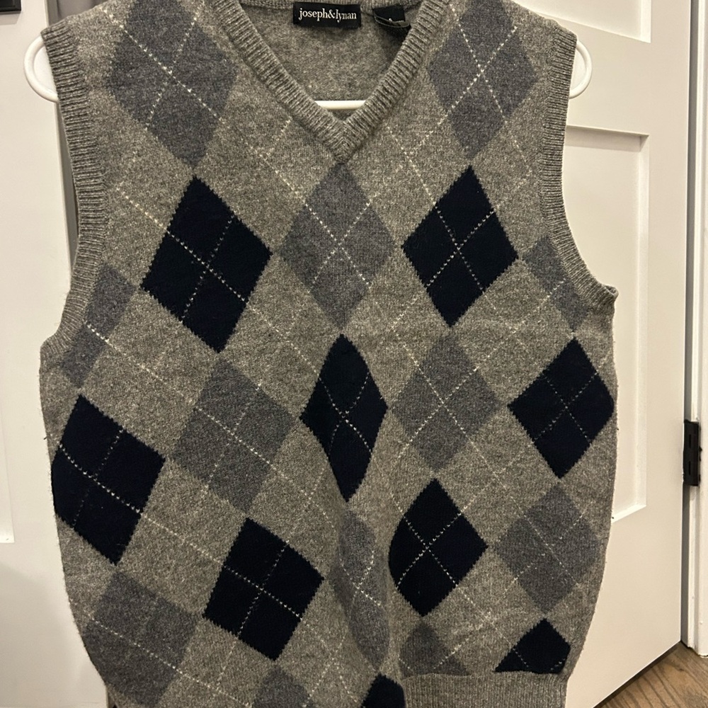 Joseph Abboud Gray and Black Argyle V-Neck Sweater Vest